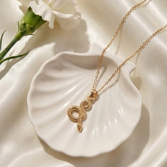 Gold Snake Chain Pendant - DIPME