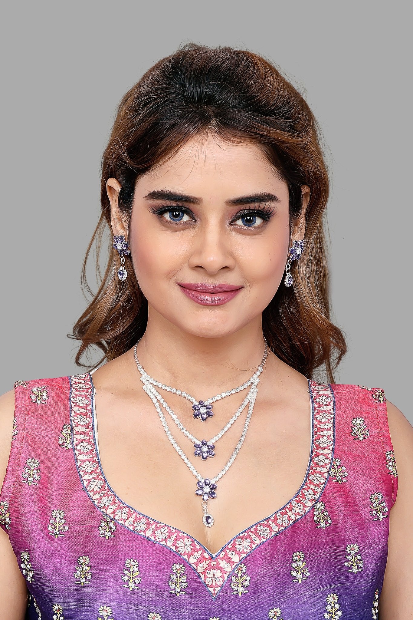 Layered Floral Necklace Set - DIPME