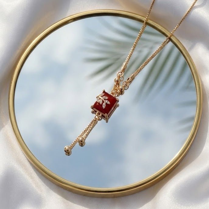 Leaf Accent Pendant Chain - DIPME